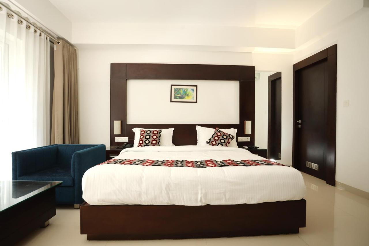 Loveland Residency Kochi Exterior foto